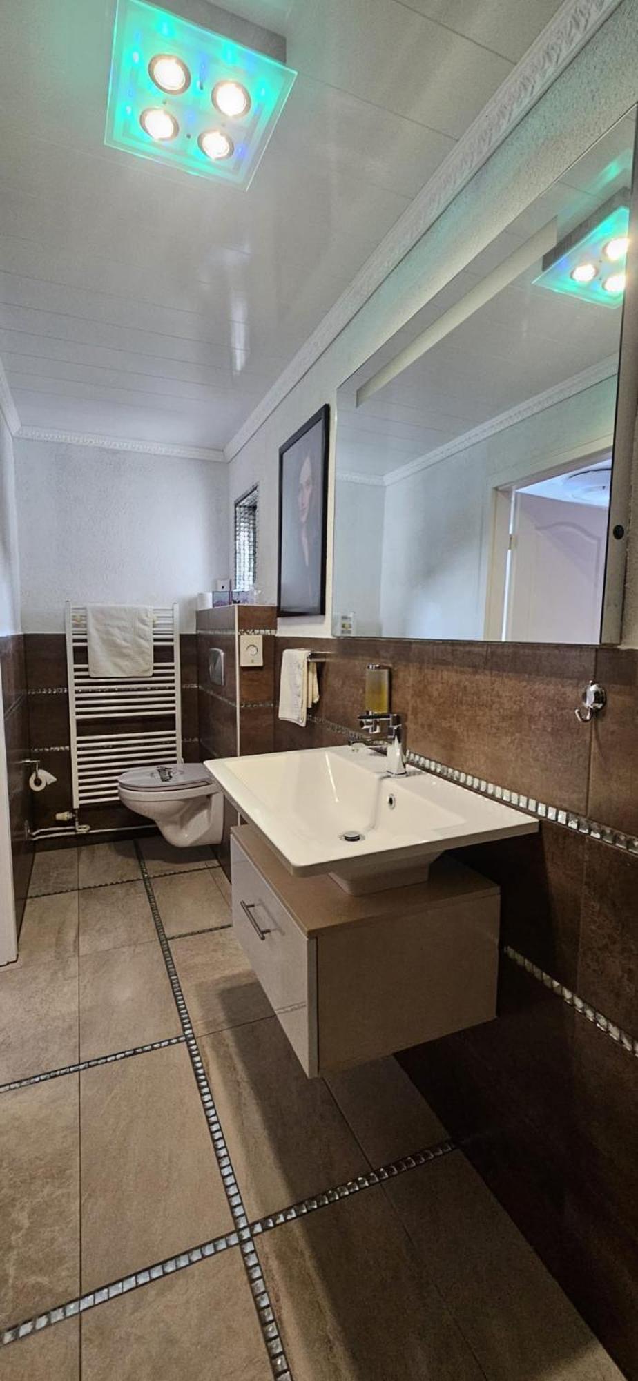 Hotel Karthaeuser Hof Floersheim am Main Eksteriør billede