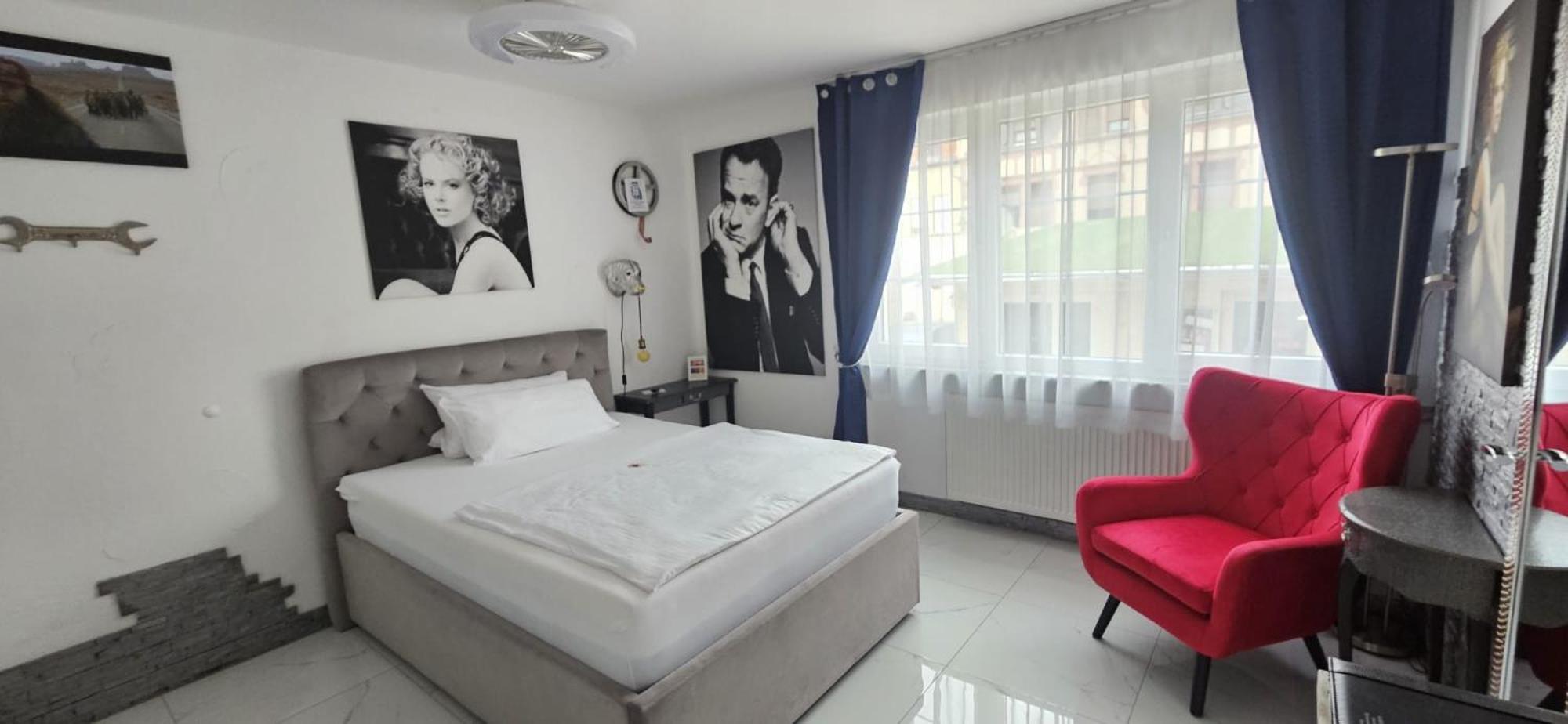 Hotel Karthaeuser Hof Floersheim am Main Eksteriør billede